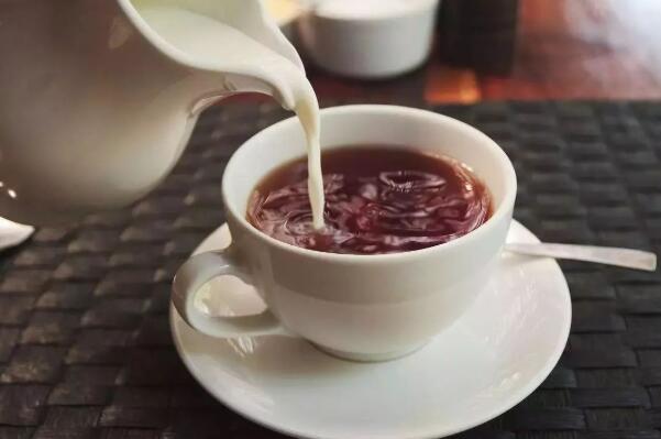 大学生创业选择冰雪时光奶茶收益稳定，速看！